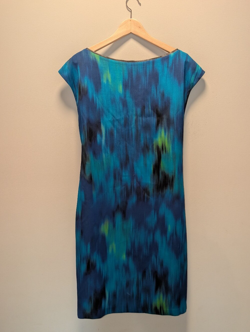 Elie Tahari Silk Abstract Blue Sheath Dress Leather Trim Size 6